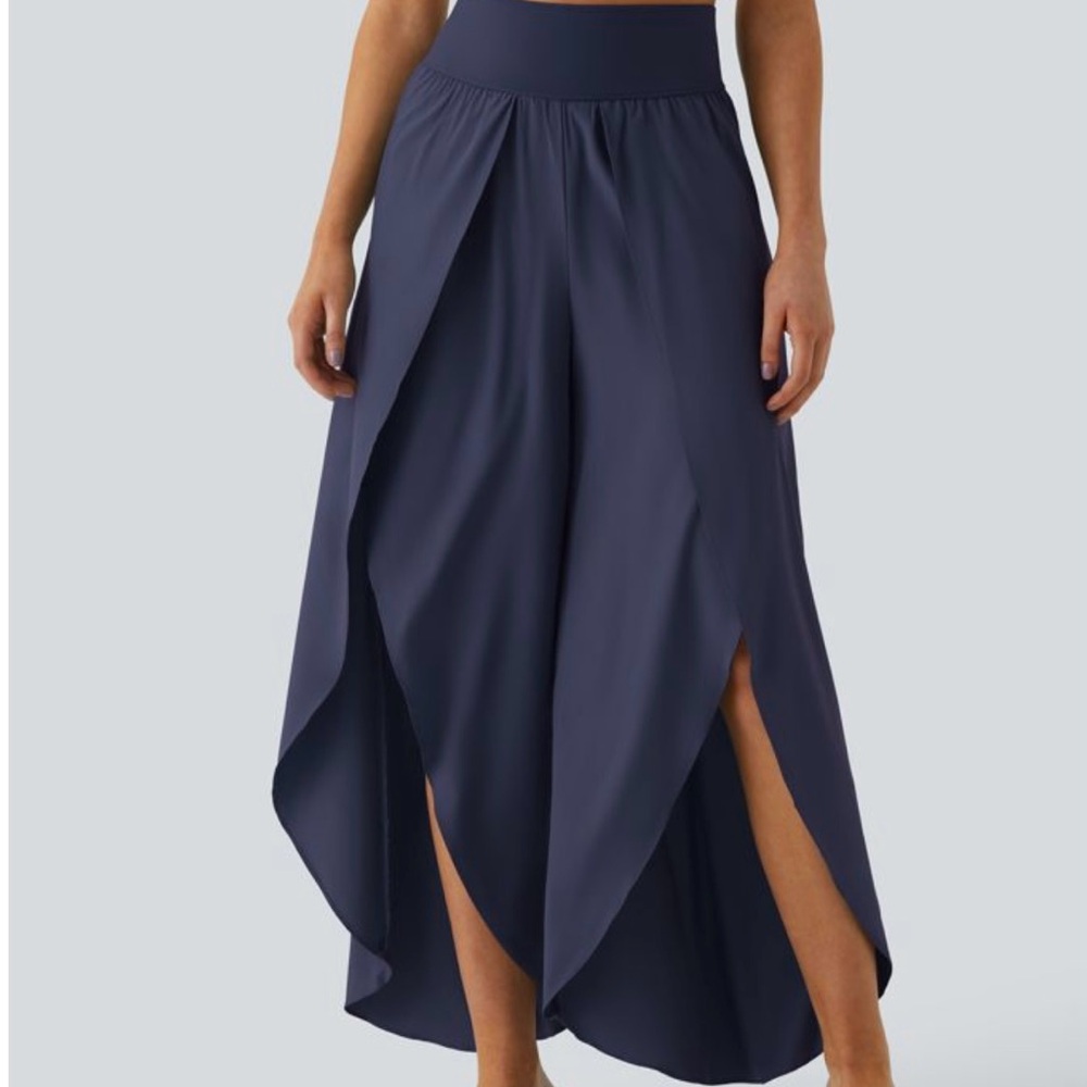Halara breezeful high Waisted Back Waistband Pocket Palazzo Flowy Wide Leg